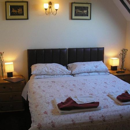 Detling Coachhouse Bed & Breakfast เมดสโตน ภายนอก รูปภาพ