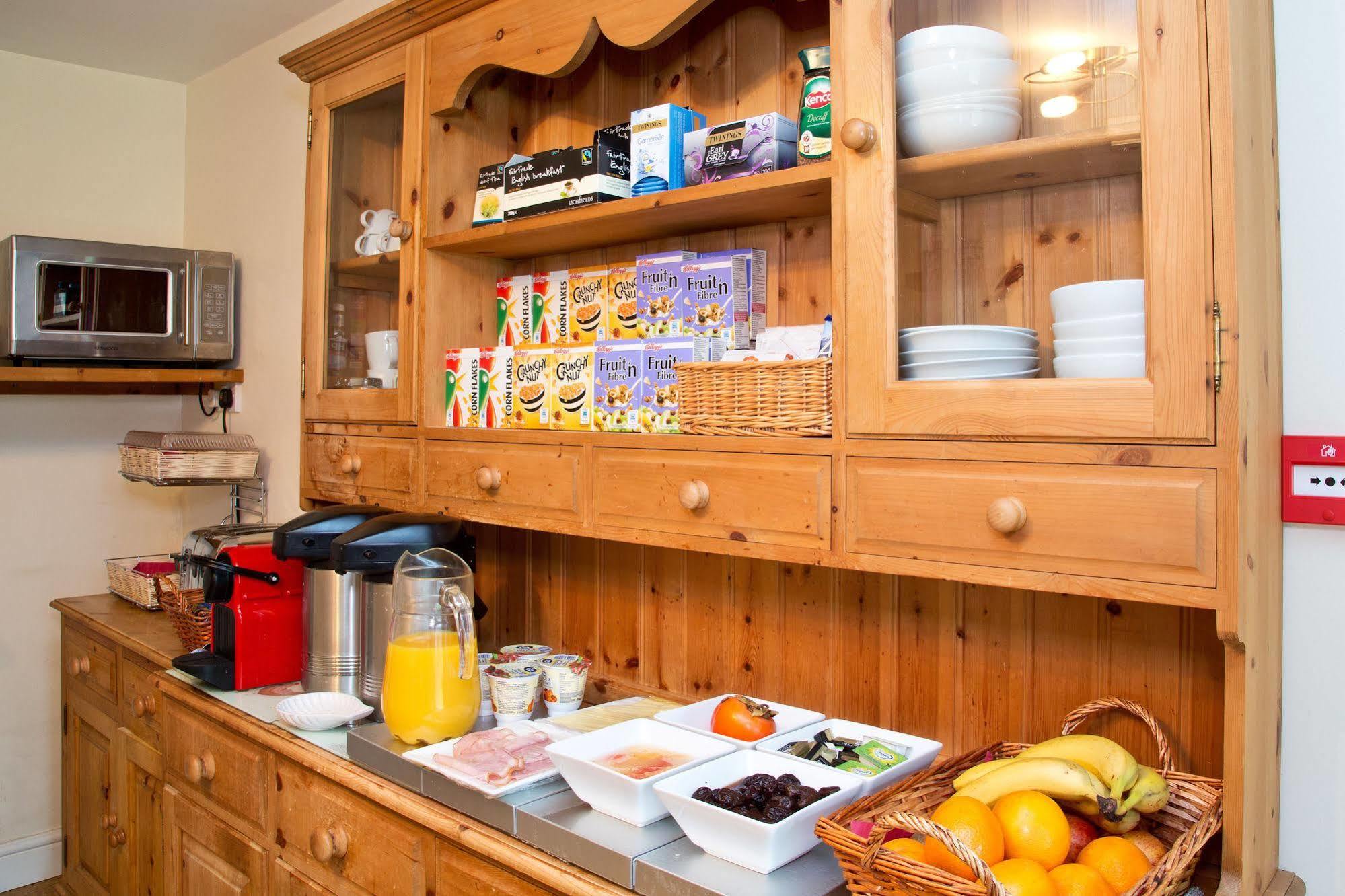 Detling Coachhouse Bed & Breakfast เมดสโตน ภายนอก รูปภาพ
