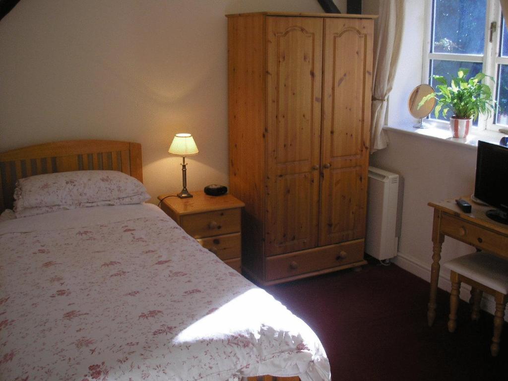 Detling Coachhouse Bed & Breakfast เมดสโตน ภายนอก รูปภาพ